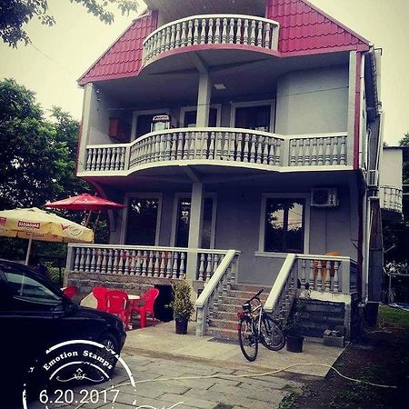 Guest House "Sulo" Kobuleti Ngoại thất bức ảnh