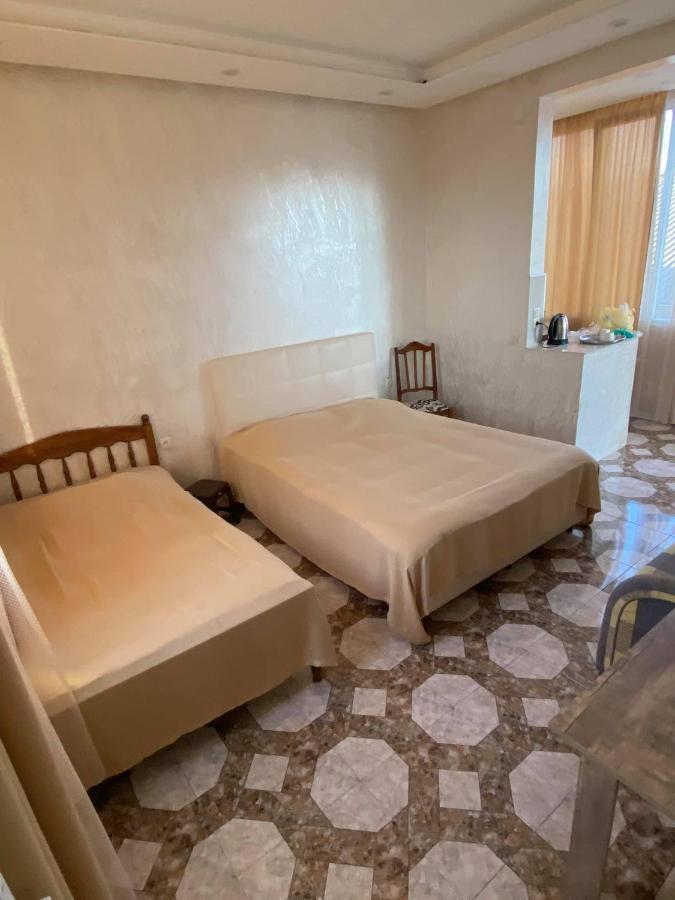 Guest House "Sulo" Kobuleti Ngoại thất bức ảnh