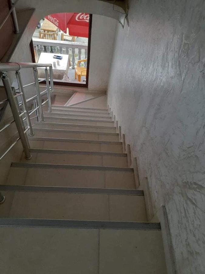 Guest House "Sulo" Kobuleti Ngoại thất bức ảnh