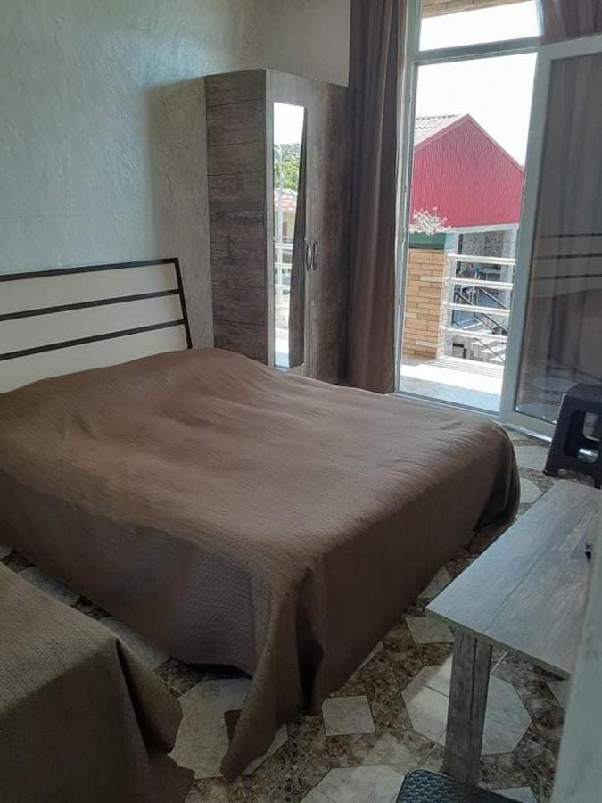 Guest House "Sulo" Kobuleti Ngoại thất bức ảnh