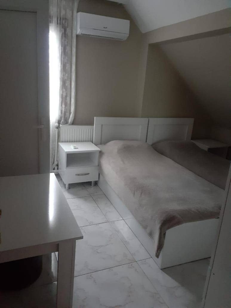 Guest House "Sulo" Kobuleti Ngoại thất bức ảnh