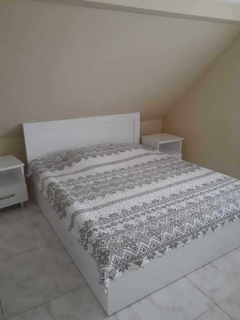Guest House "Sulo" Kobuleti Ngoại thất bức ảnh