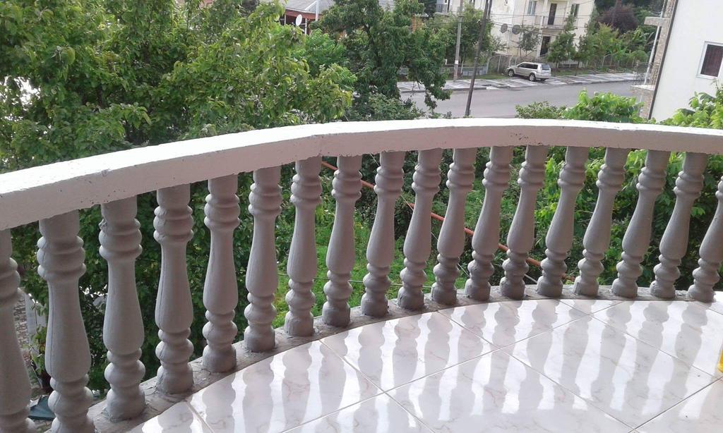 Guest House "Sulo" Kobuleti Ngoại thất bức ảnh